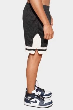 Corner Store Flowstate Shorts Black -Urban Wear Online Shop DSC08129c